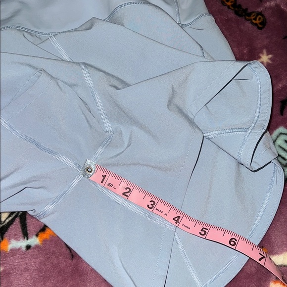 Lululemon Speed Up Short Long *4" Updated Fit Blue Linen size 4 - Picture 7 of 8